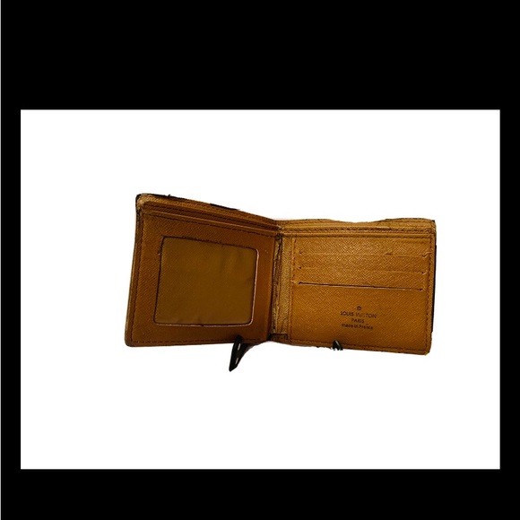 Louis Vuitton authentic used wallet - Picture 7 of 7